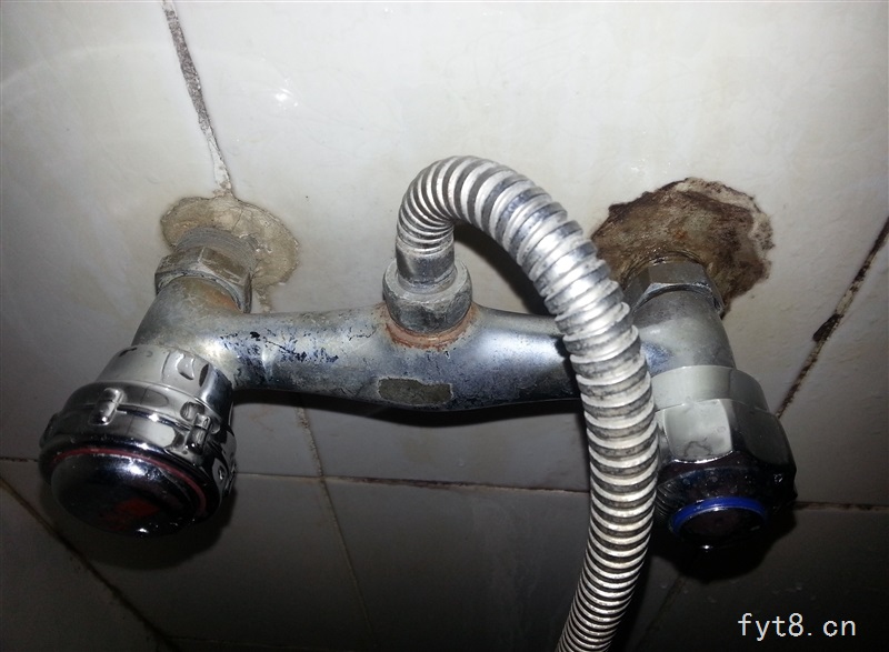 马桶水龙头三角阀混水阀花洒软管安装维修服务电话市区阜阳